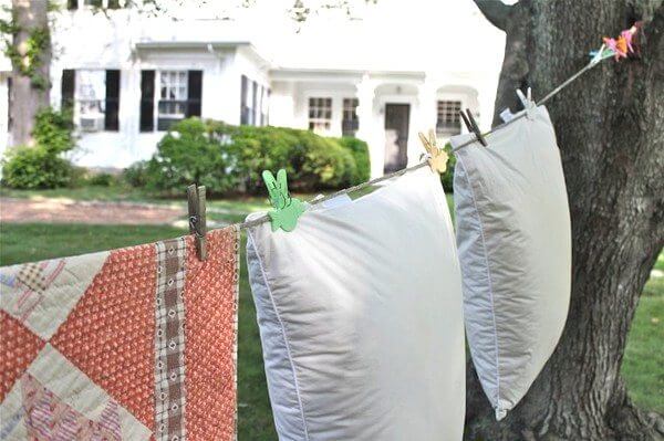 Чистка и стирка подушек – в чём разница?