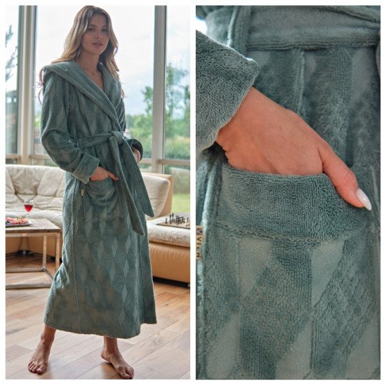 Халат женский велюровый "Vien" Karenina с капюшоном aquamarine 52 (2XL)