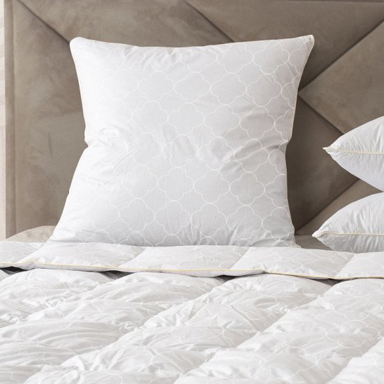 Подушка пухоперовая "Kariguz" Восток средняя 70*70 (±2) см