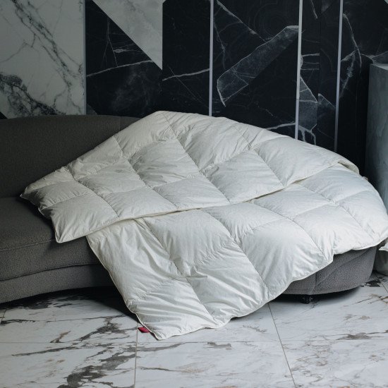 Одеяло пуховое Премиум "Kariguz" Oriental Gold всесезонное 1,5 спальное, 150*200 (±5) см