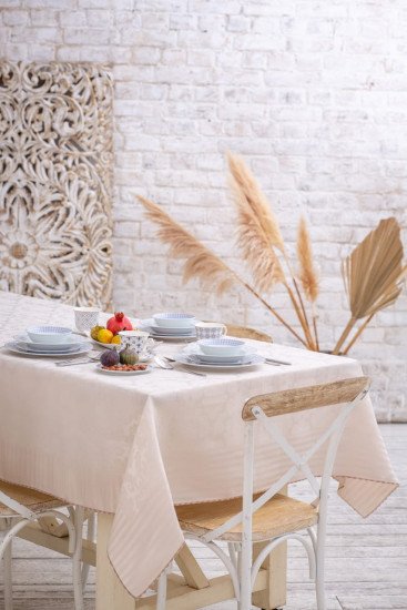 Скатерть "Arya" Belinda бежевый 150*220 см